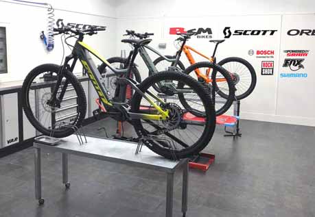 Taller de bicicletas en Granada